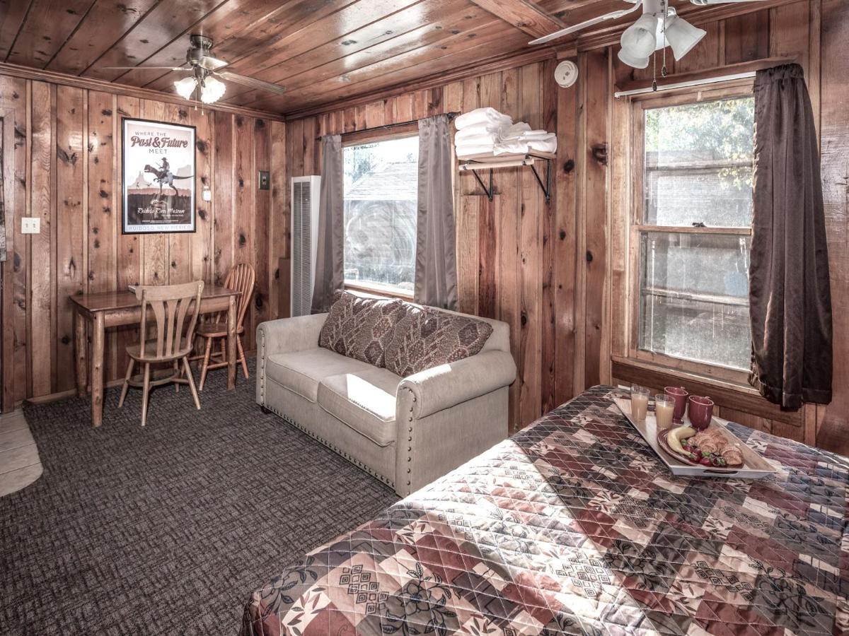 Apache Village 10, King Studio, Midtown, Sleeps 2 Ruidoso Eksteriør billede